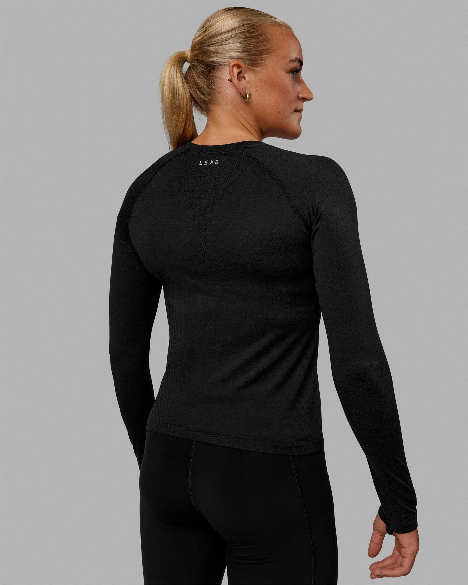 AeroFLX  Seamless Long Sleeve Tee - Black Marl