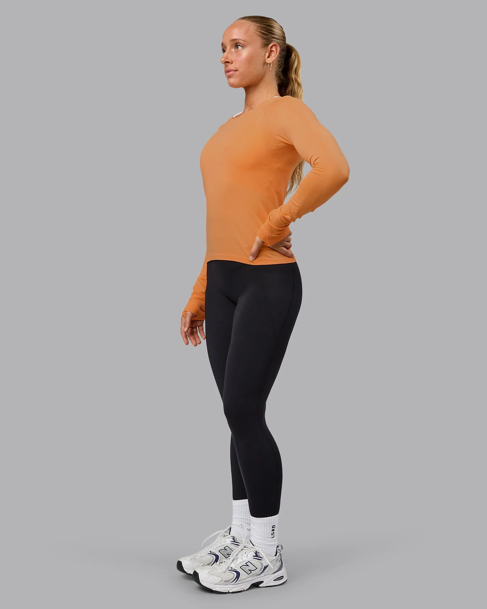 AeroFLX  Seamless Long Sleeve Tee - Cantaloupe/Cantaloupe