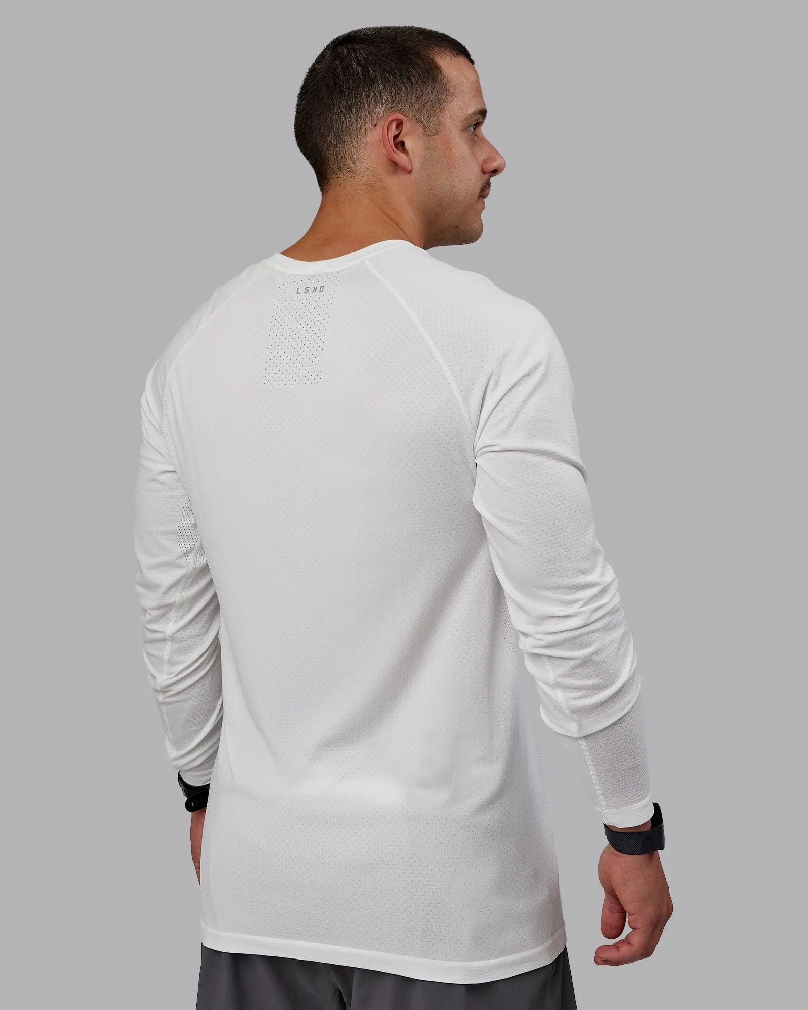 AeroFLX  Seamless Long Sleeve Tee - Off White/Off White Marl