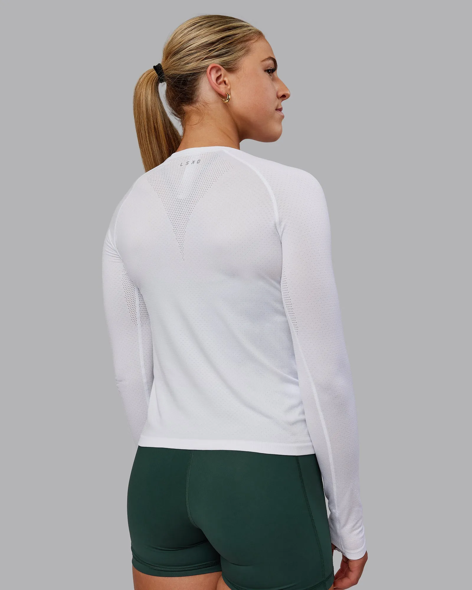 AeroFLX  Seamless Long Sleeve Tee - White/White