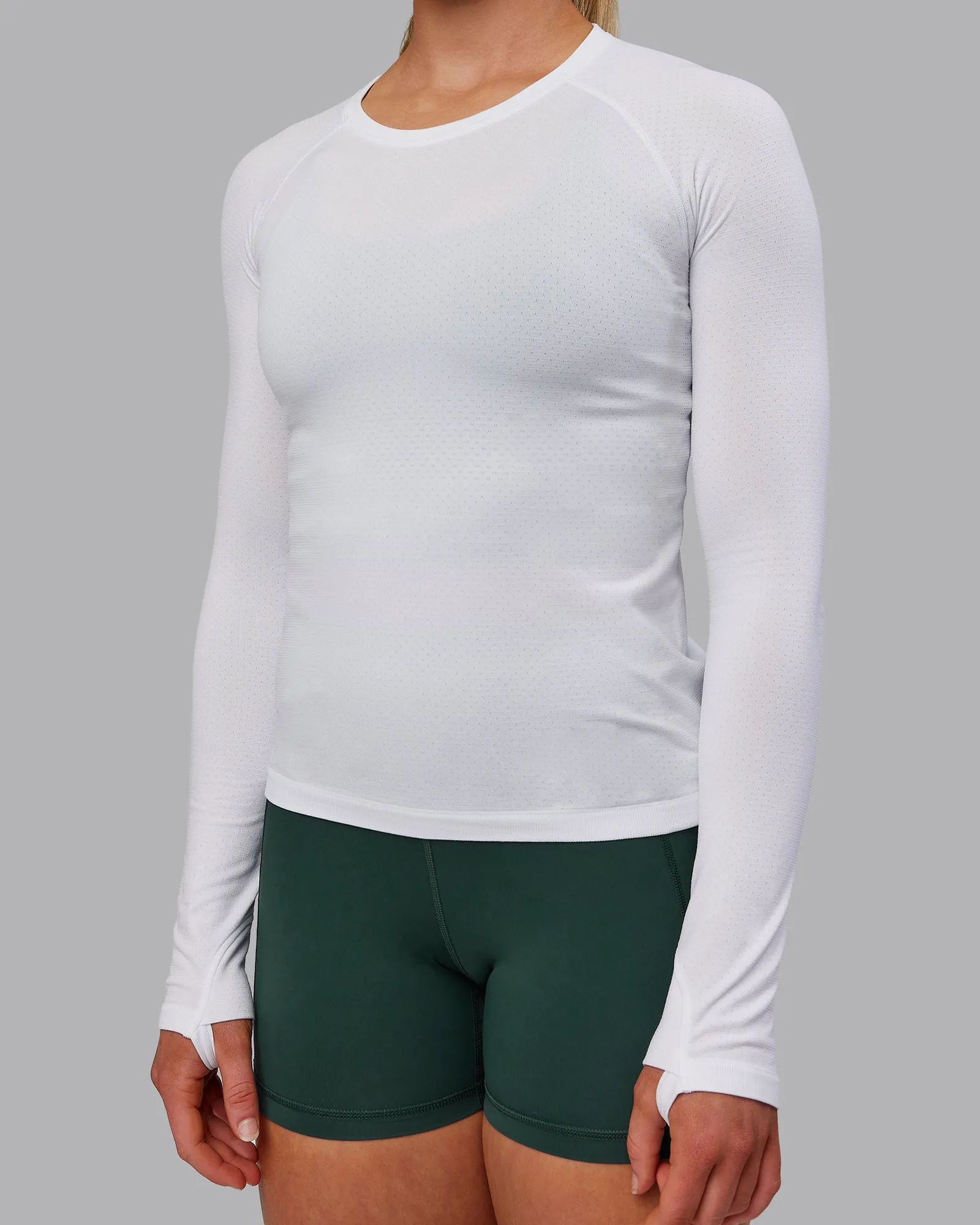 AeroFLX  Seamless Long Sleeve Tee - White/White