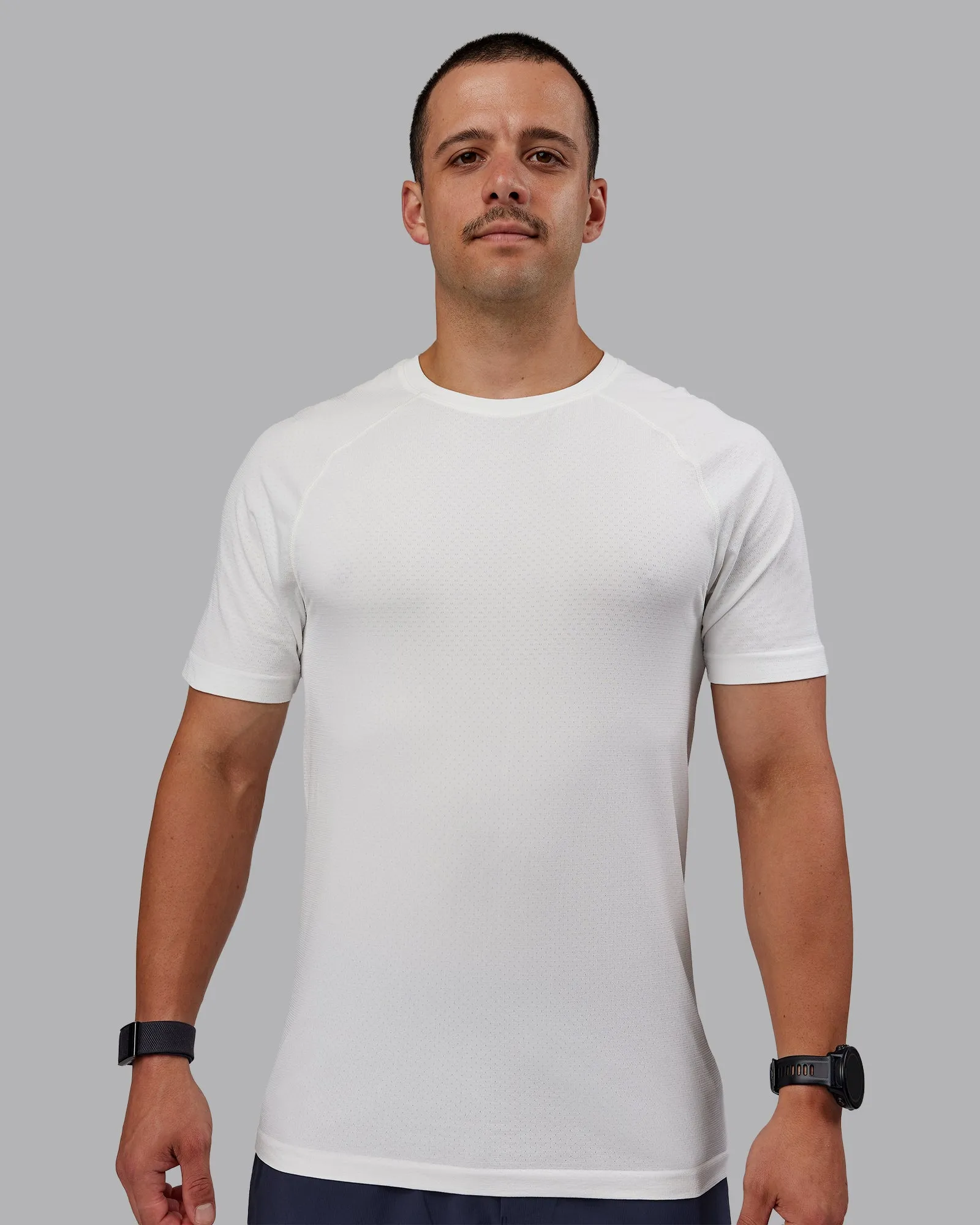AeroFLX  Seamless Tee - Off White/Off White Marl