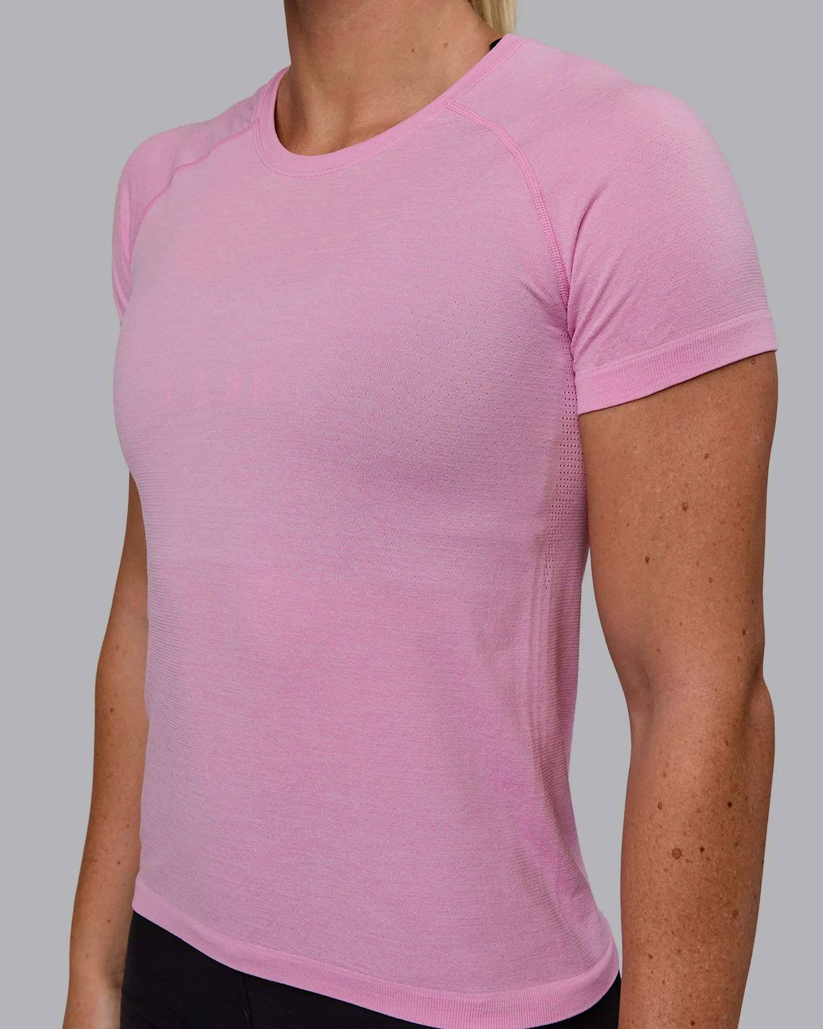 AeroFLX  Seamless Tee - Pirouette/Bubblegum