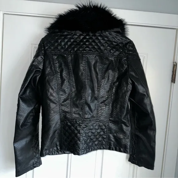 AZALEA WANG FAUX LEATHER FUR COLLARED MOTO JACKET