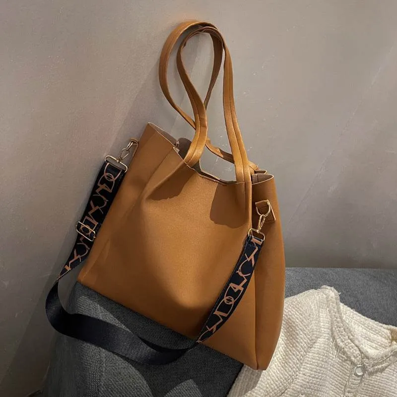 Bag Women Retro Messenger Bag College Students