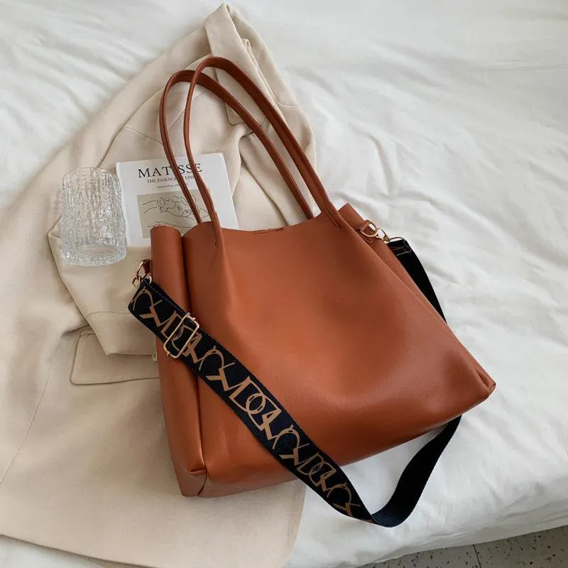 Bag Women Retro Messenger Bag College Students