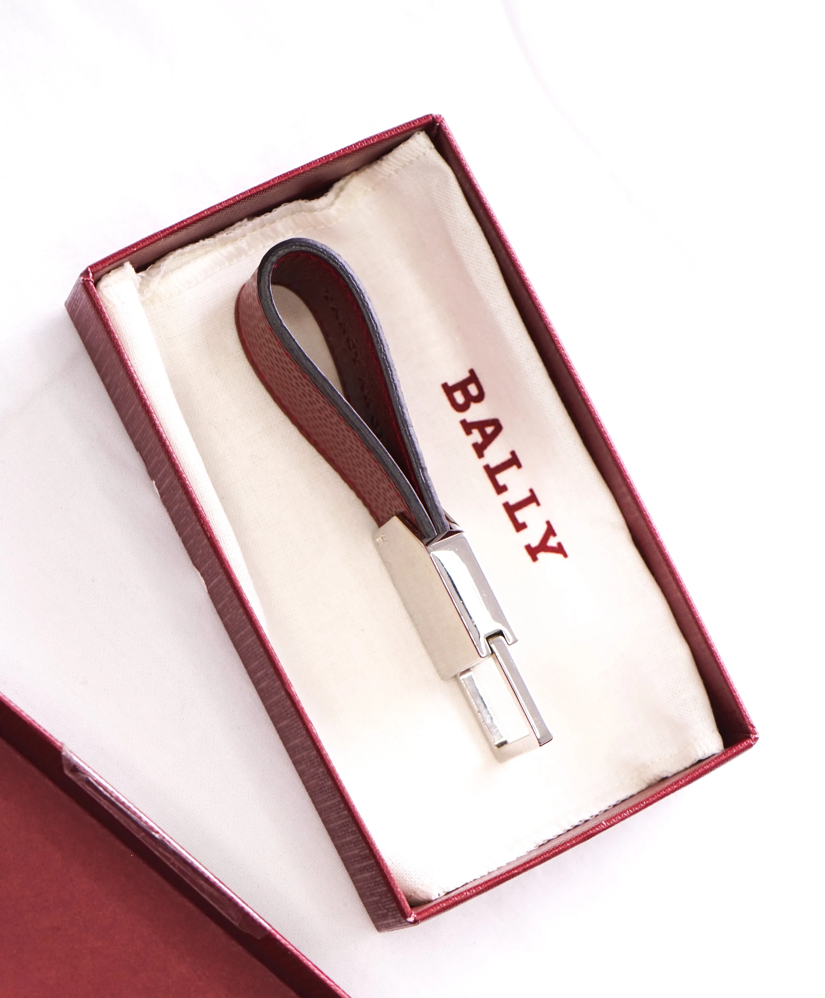 BALLY - "TANCY" Unisex Red Pebbled Leather Key Holder - N/A
