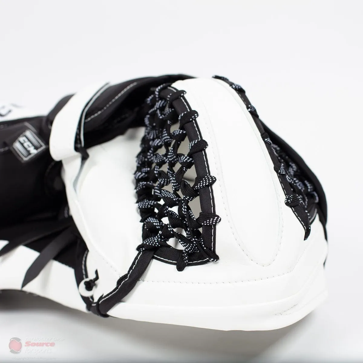 CCM Extreme Flex 4 Pro Senior Goalie Catcher - THS Spec