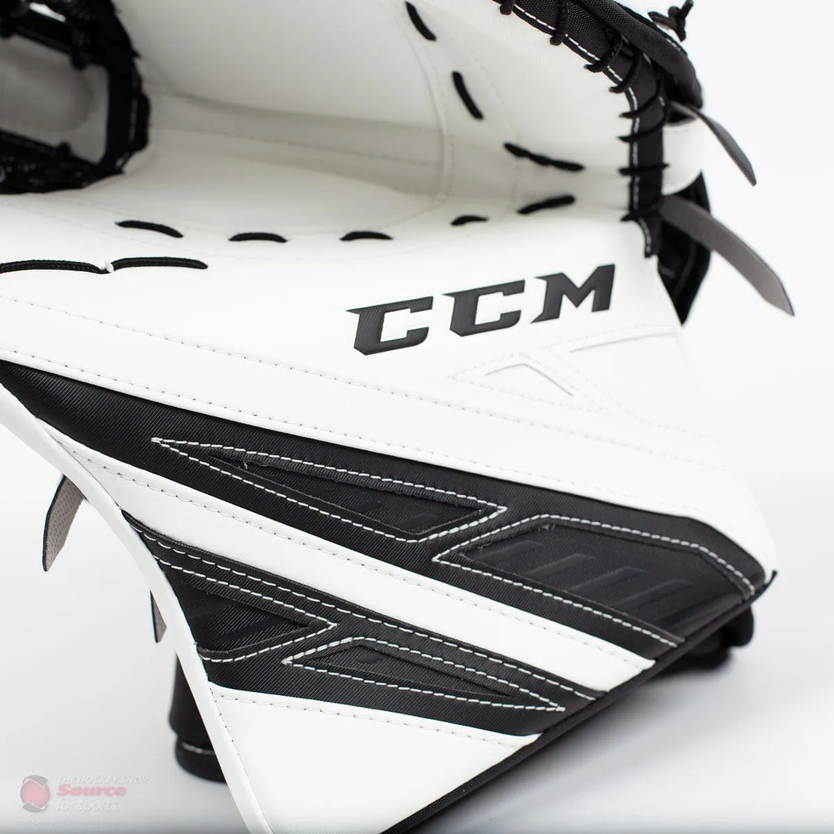 CCM Extreme Flex 4 Pro Senior Goalie Catcher - THS Spec