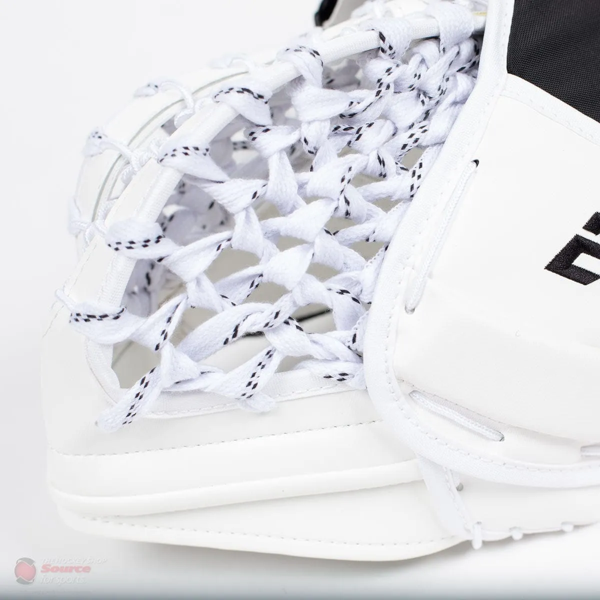 CCM Extreme Flex E4.9 Intermediate Goalie Catcher - Source Exclusive