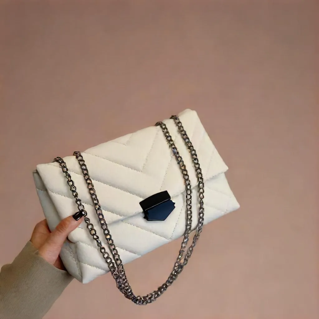 Chain Crossbody Purse | Ladies Designer Handbags | Leather Clutch