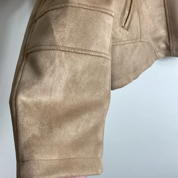 CHARLIE PAIGE Womens Faux Fur Collar Tan Suede Gold Hardware Pockets Size XL NEW