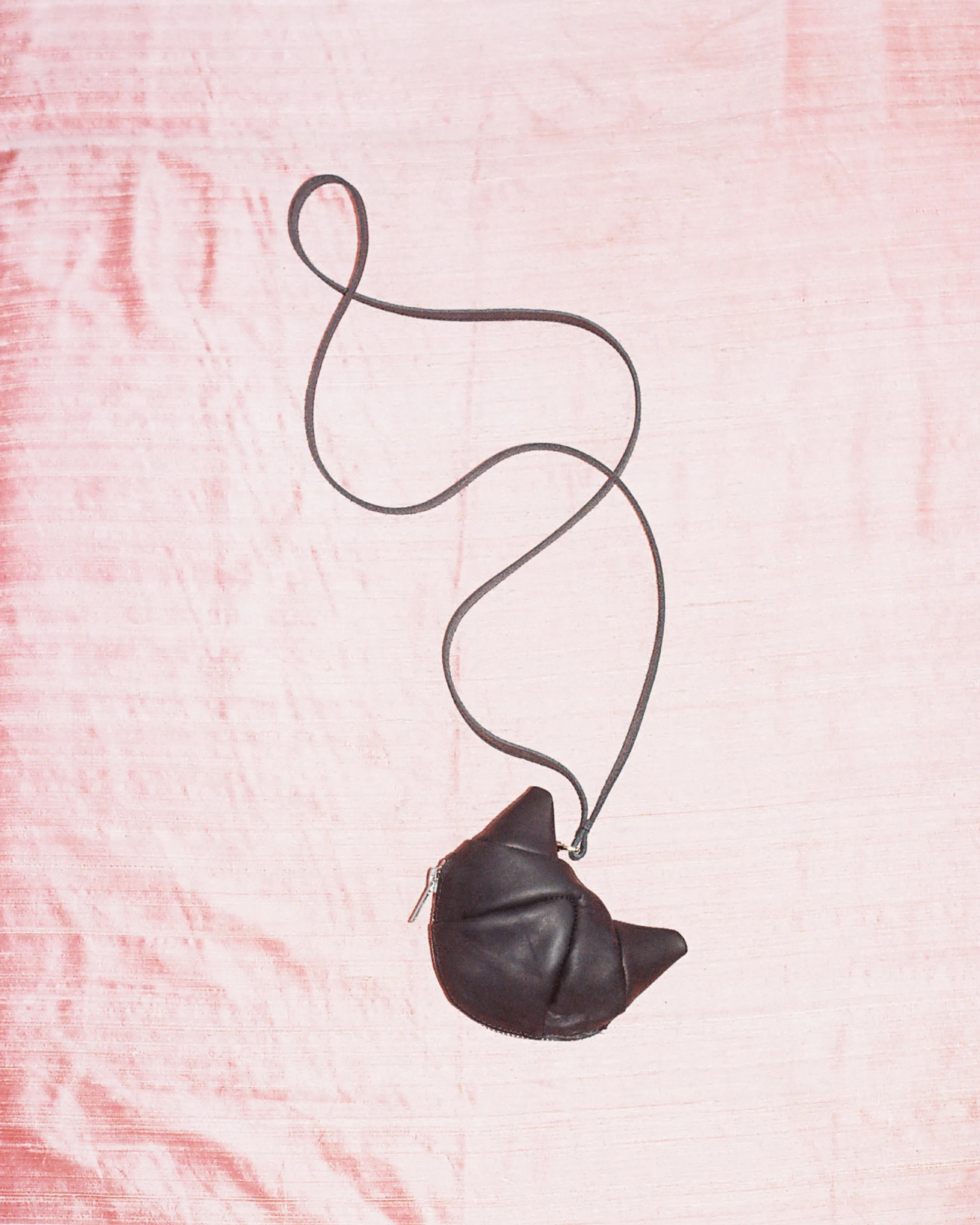 CROISSANT Coincase Strap   All Black