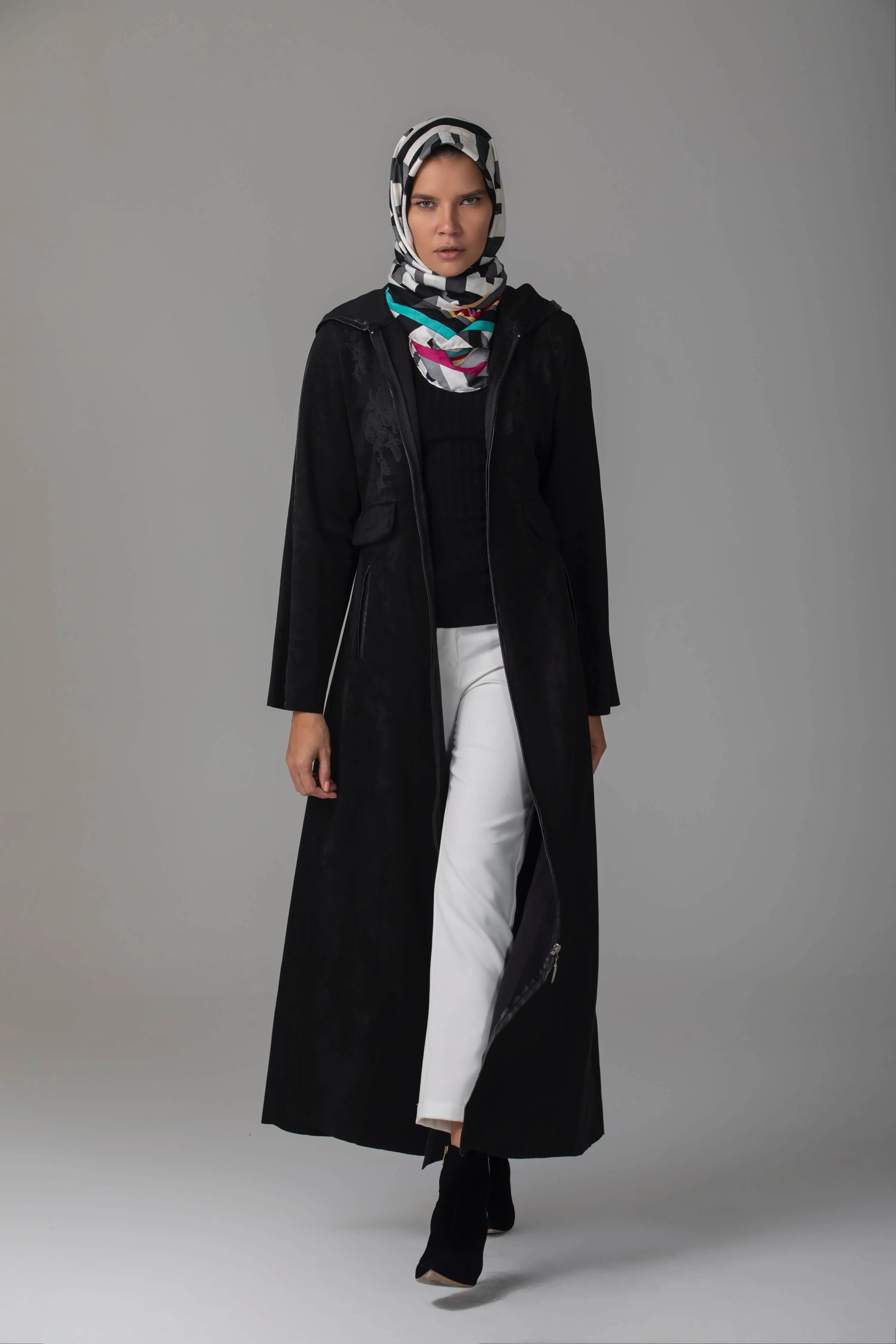 Dina Floral Modest Turkish Jilbab | Black