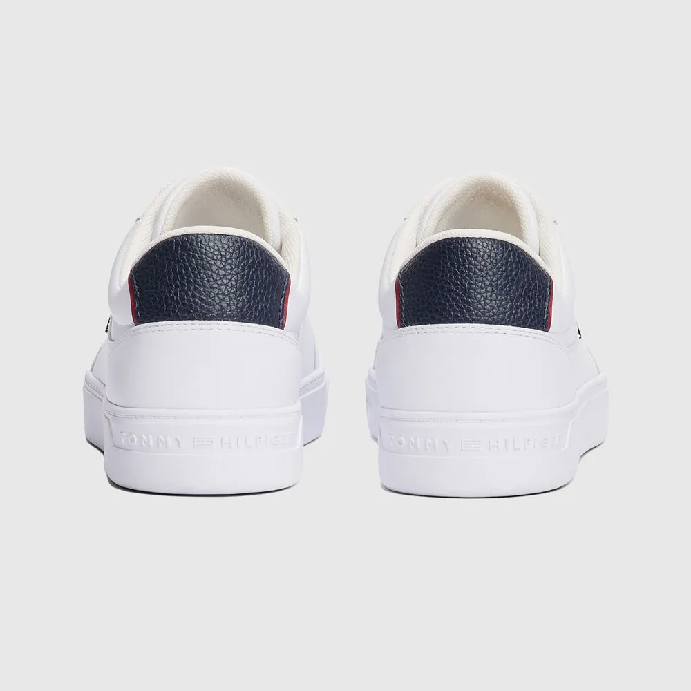Essential Chic Court Sneaker - White