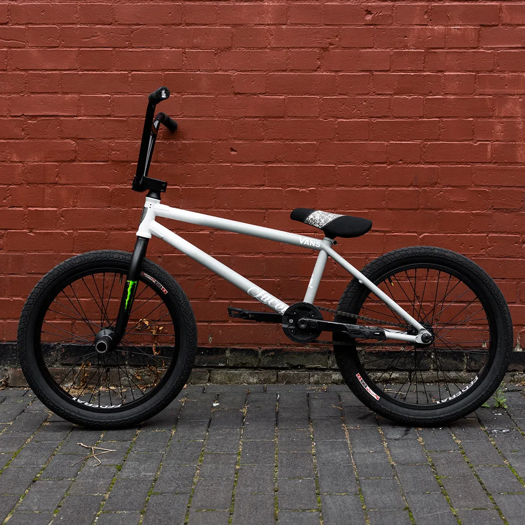 Federal Lacey Frame - Matt Grey To White Fade