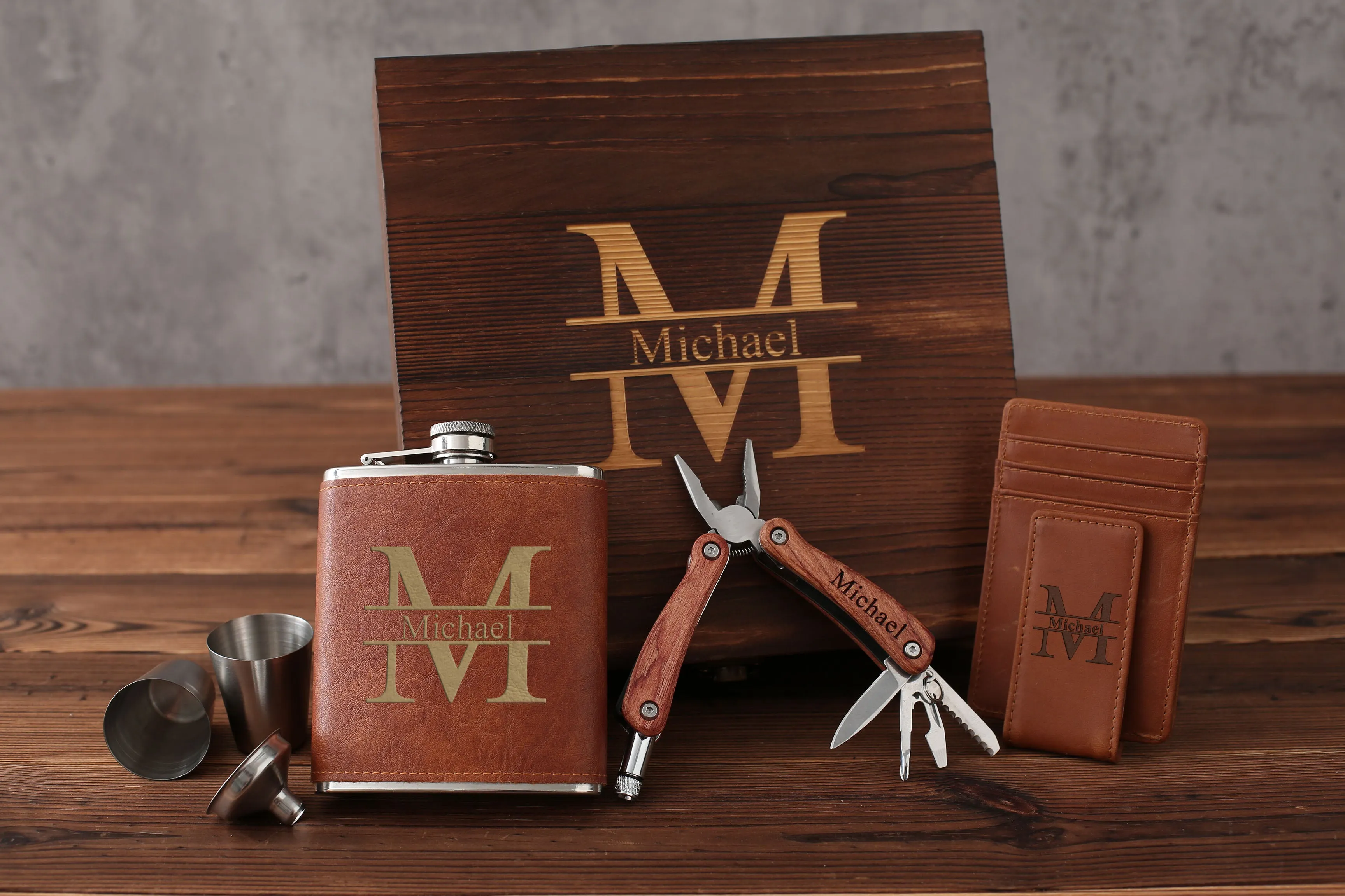 Groom Gifts, Personalized Wooden Multipliers, Leather Money Clip, Hip Flask in Groom Gift Box, Groom Proposal, Best Man Gifts, Groomsmen Gifts