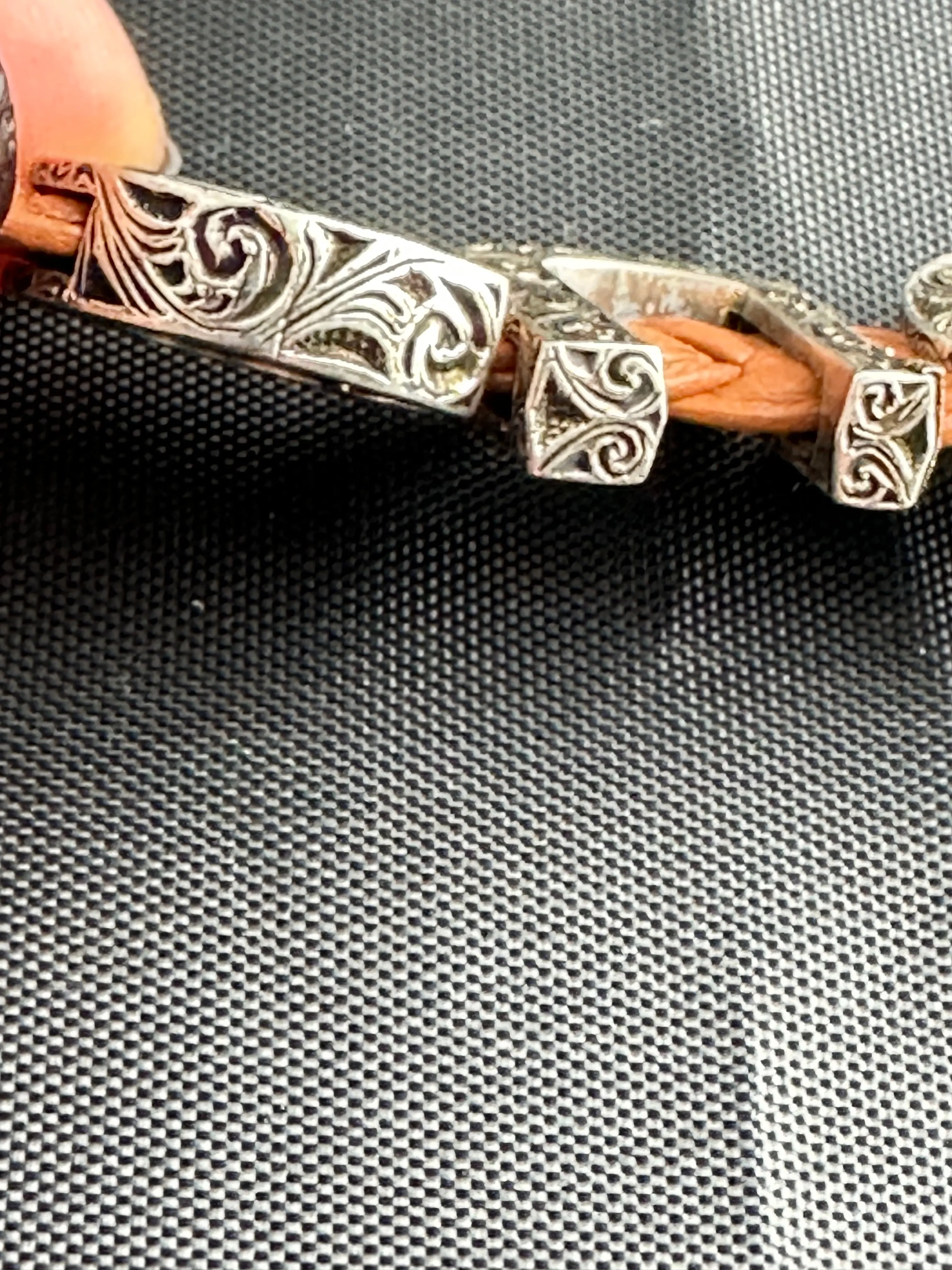 Gucci Garden Leather Bracelet with Silver Logo