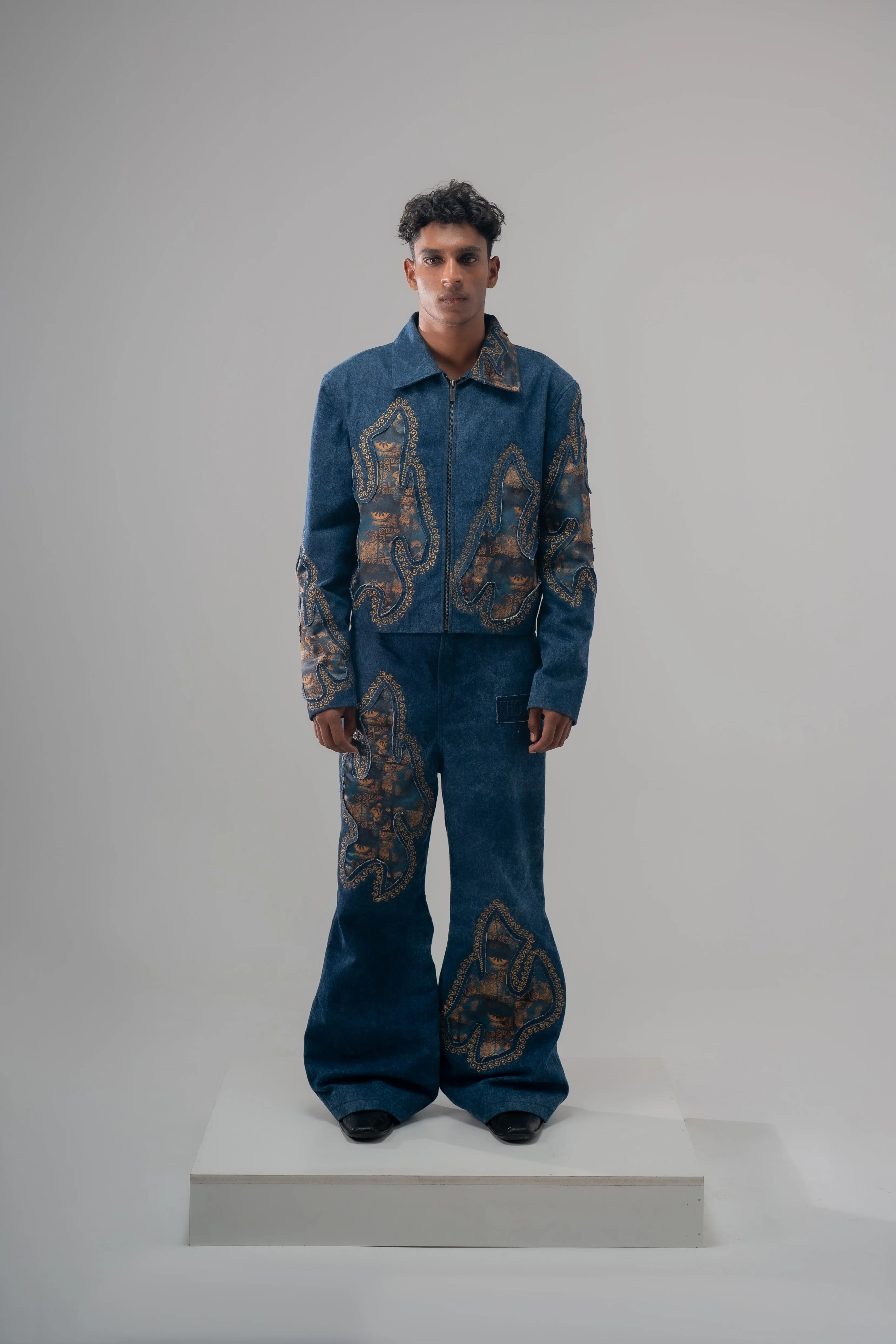 HERITAGE REVERIE ACIDWASH JACKET