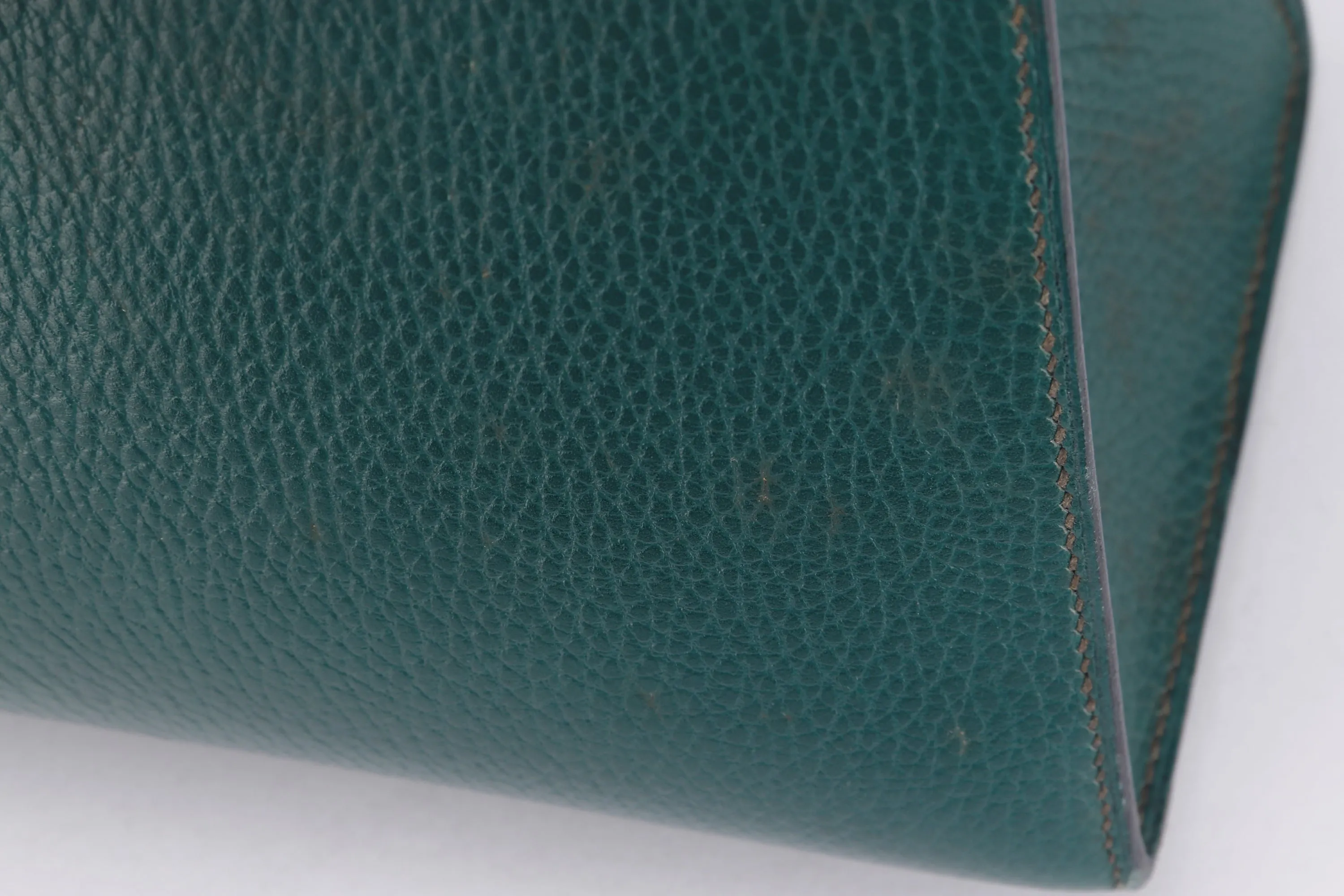HERMES KELLY 28 SELLIER (STAMP X (1994)) VERT CLAIRE ARDENNES LEATHER GOLD HARDWARE, WITH KEYS, LOCK, STRAP & DUST COVER