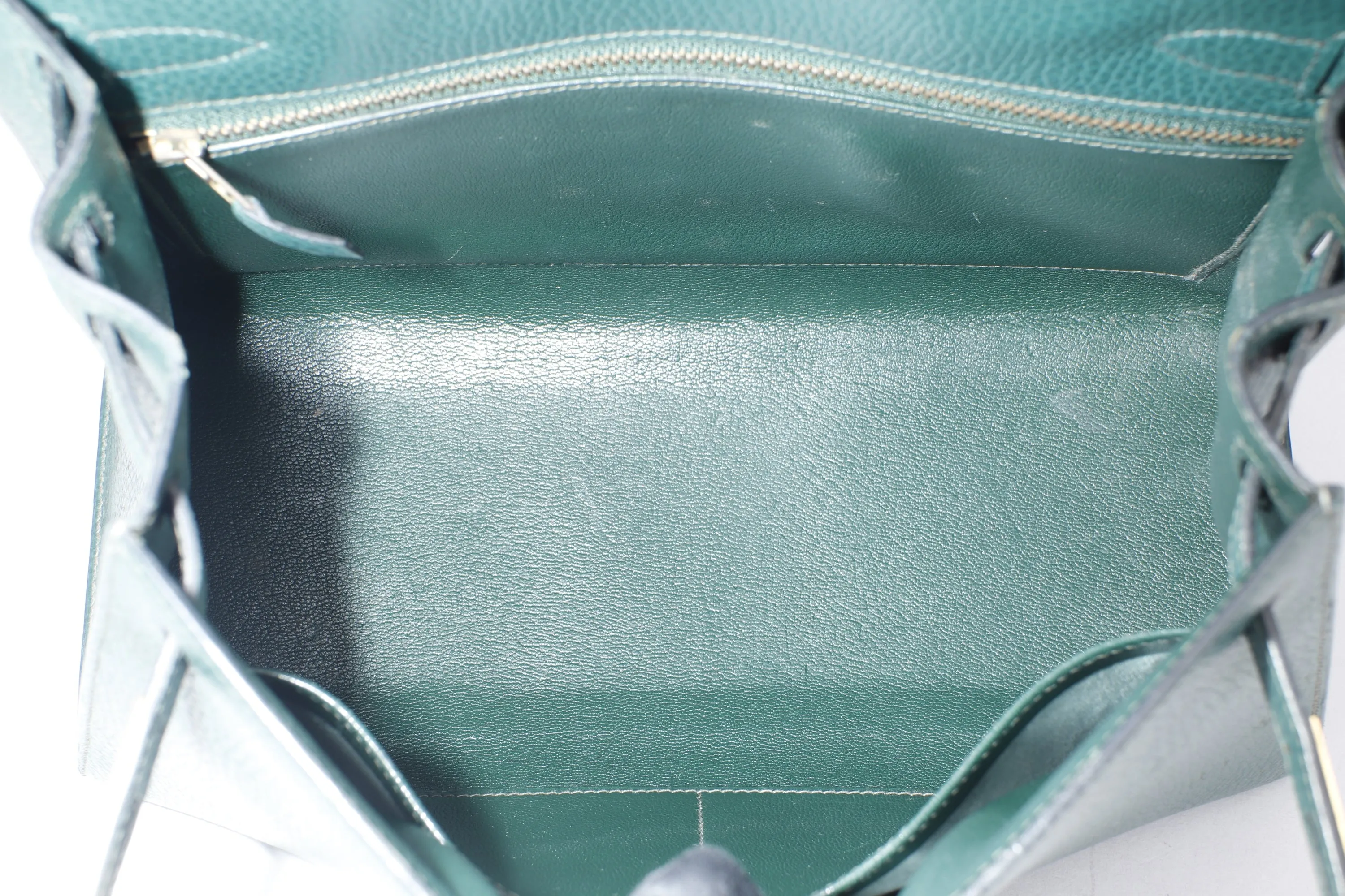 HERMES KELLY 28 SELLIER (STAMP X (1994)) VERT CLAIRE ARDENNES LEATHER GOLD HARDWARE, WITH KEYS, LOCK, STRAP & DUST COVER