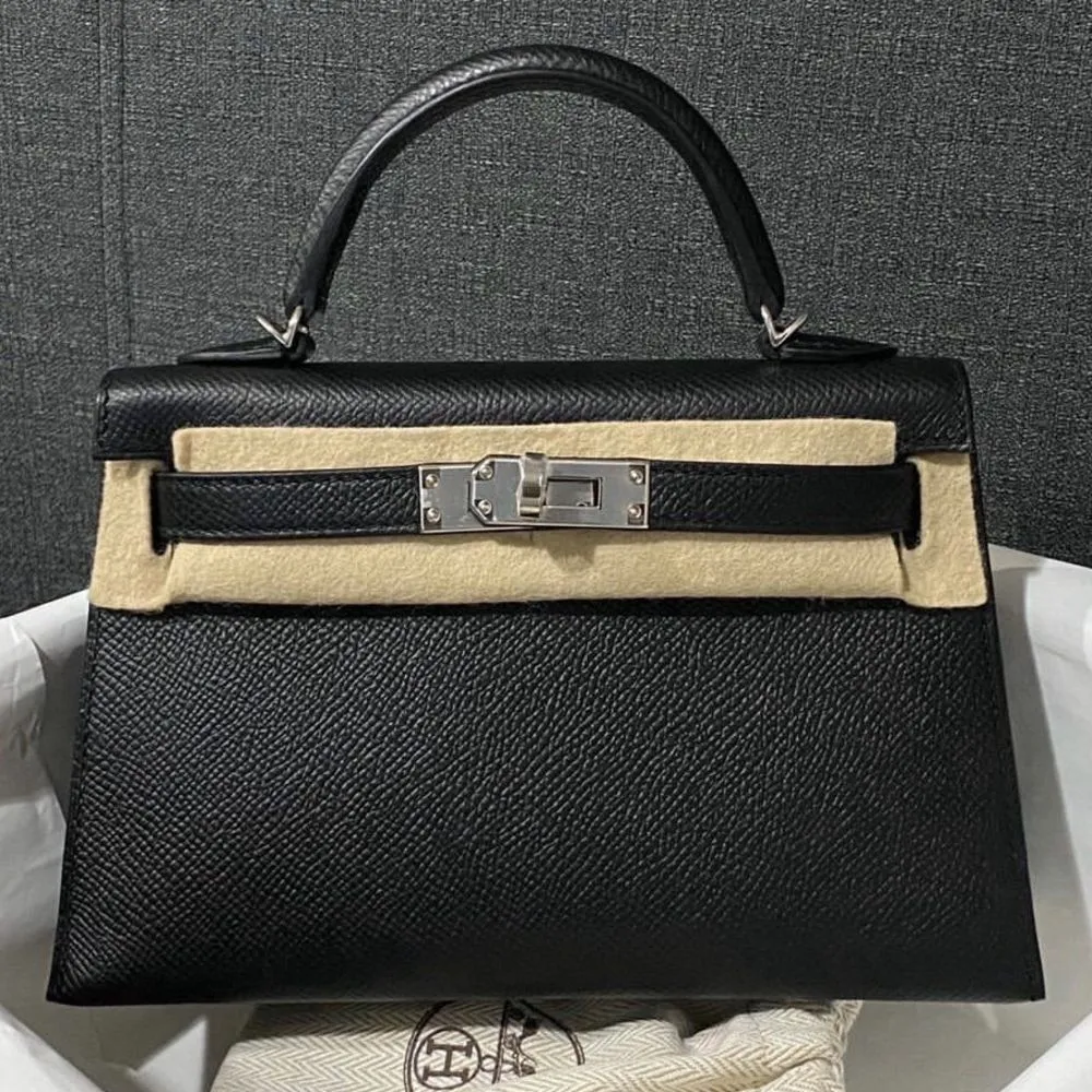 Hermès Kelly 20 Noir (Black) Sellier Epsom Palladium Hardware PHW