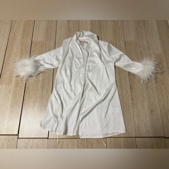 Hutch Faux-Feather Trim Robe