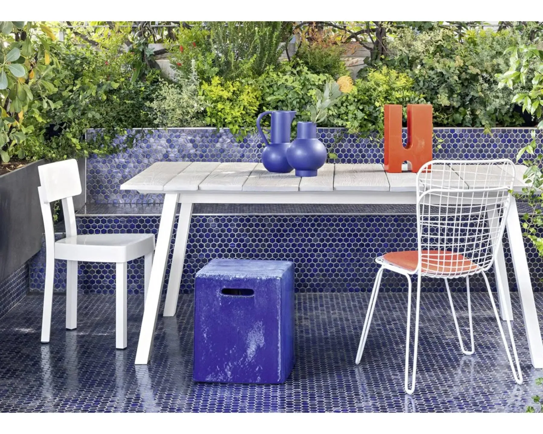 InOut 23 Chair