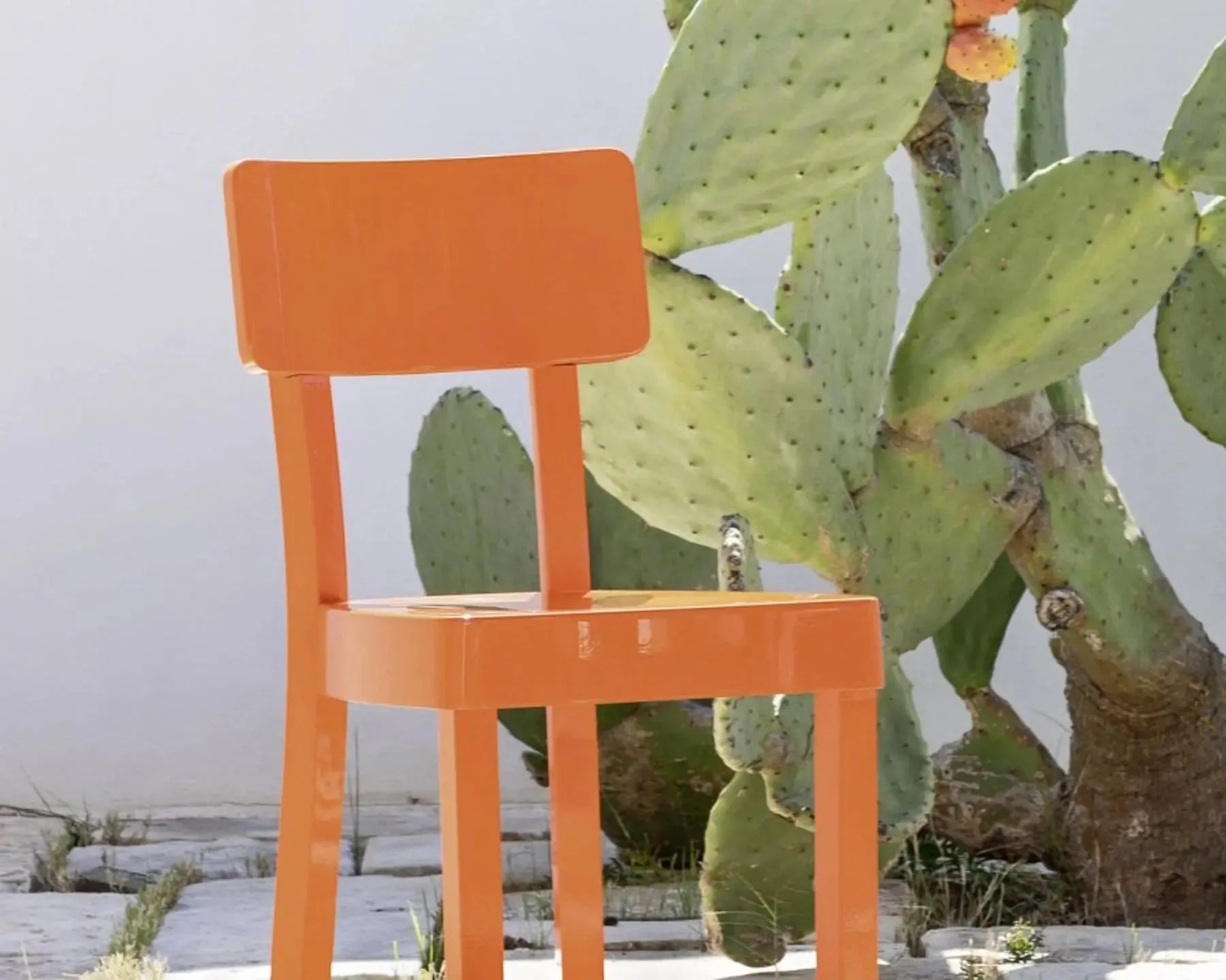 InOut 23 Chair