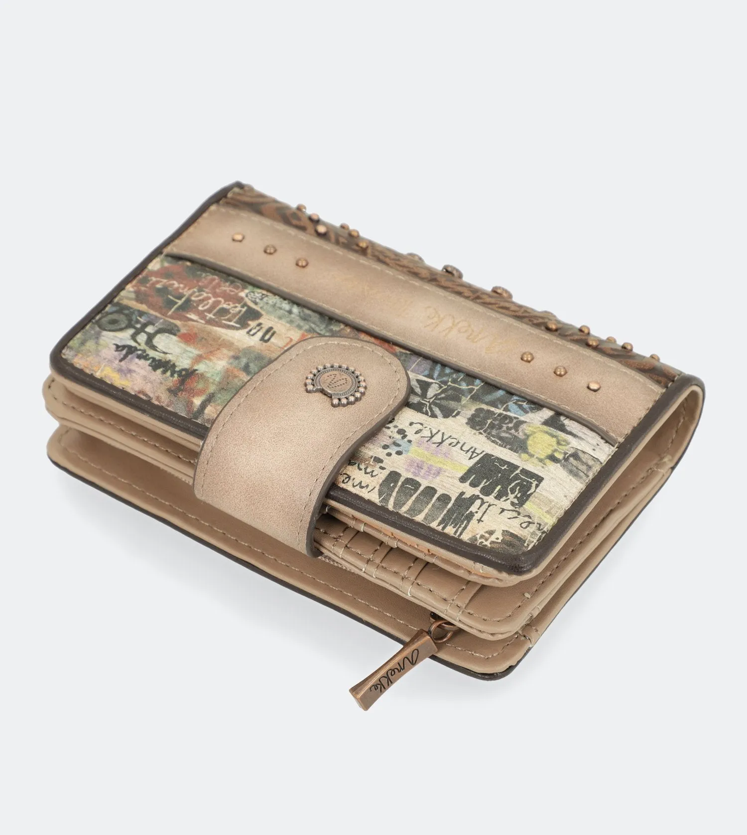 Ixchel Medium-sized purse with a zip