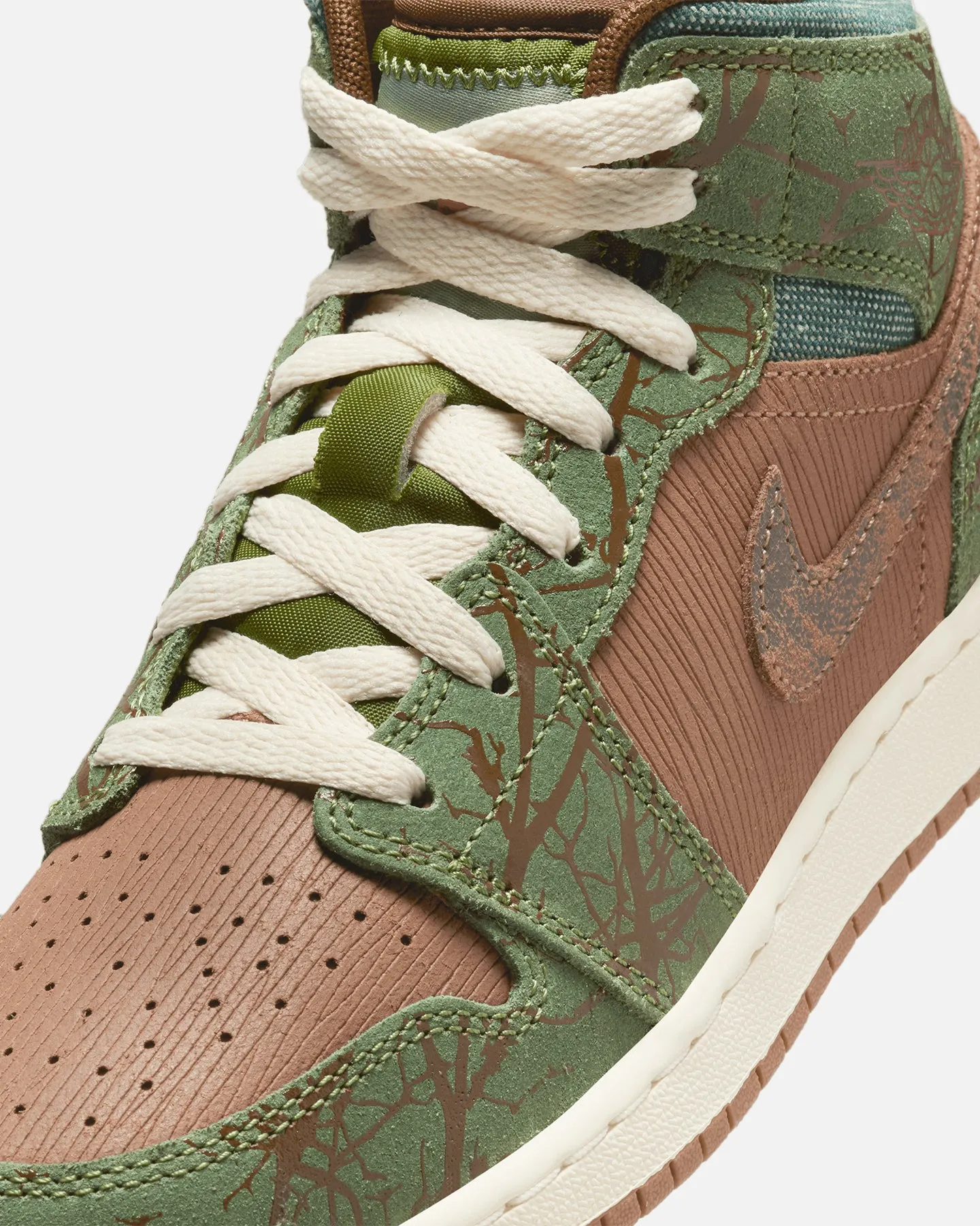Jordan Kids' Air Jordan 1 Mid (GS) "Sneaker School"  Archaeo Brown