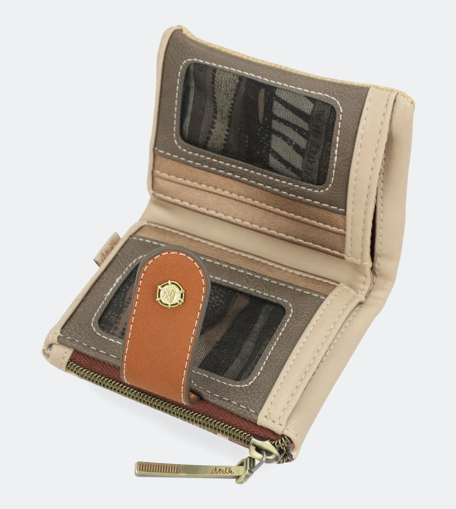 Kenya Wallet with a zip