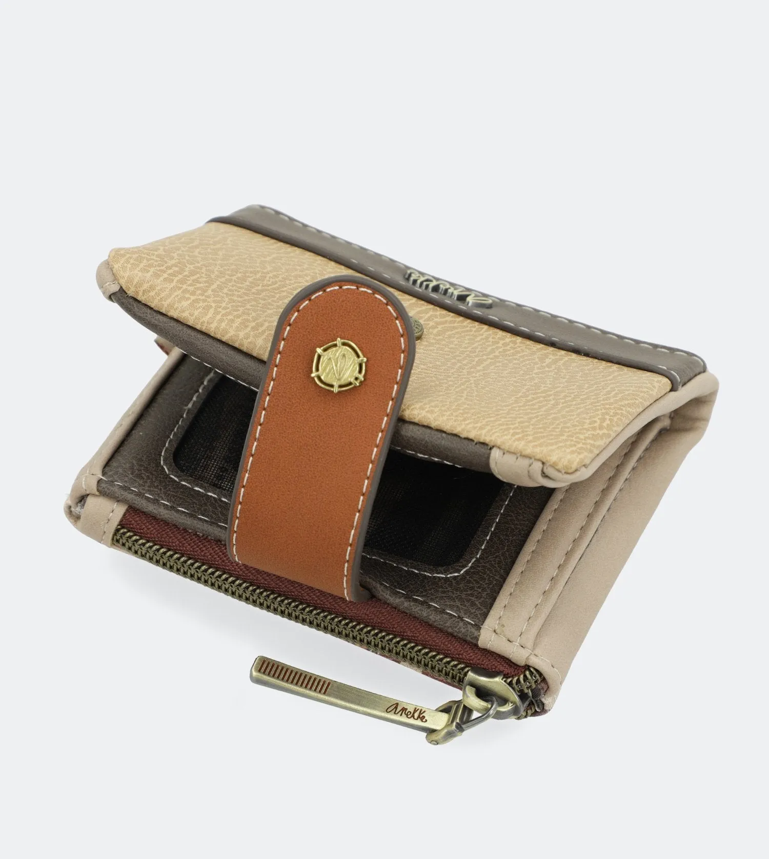 Kenya Wallet with a zip