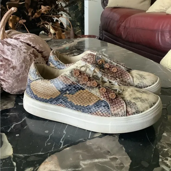 Kurt Geiger mini junior Liviah snake skin leather sneakers size US 4/36