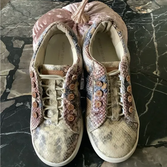 Kurt Geiger mini junior Liviah snake skin leather sneakers size US 4/36