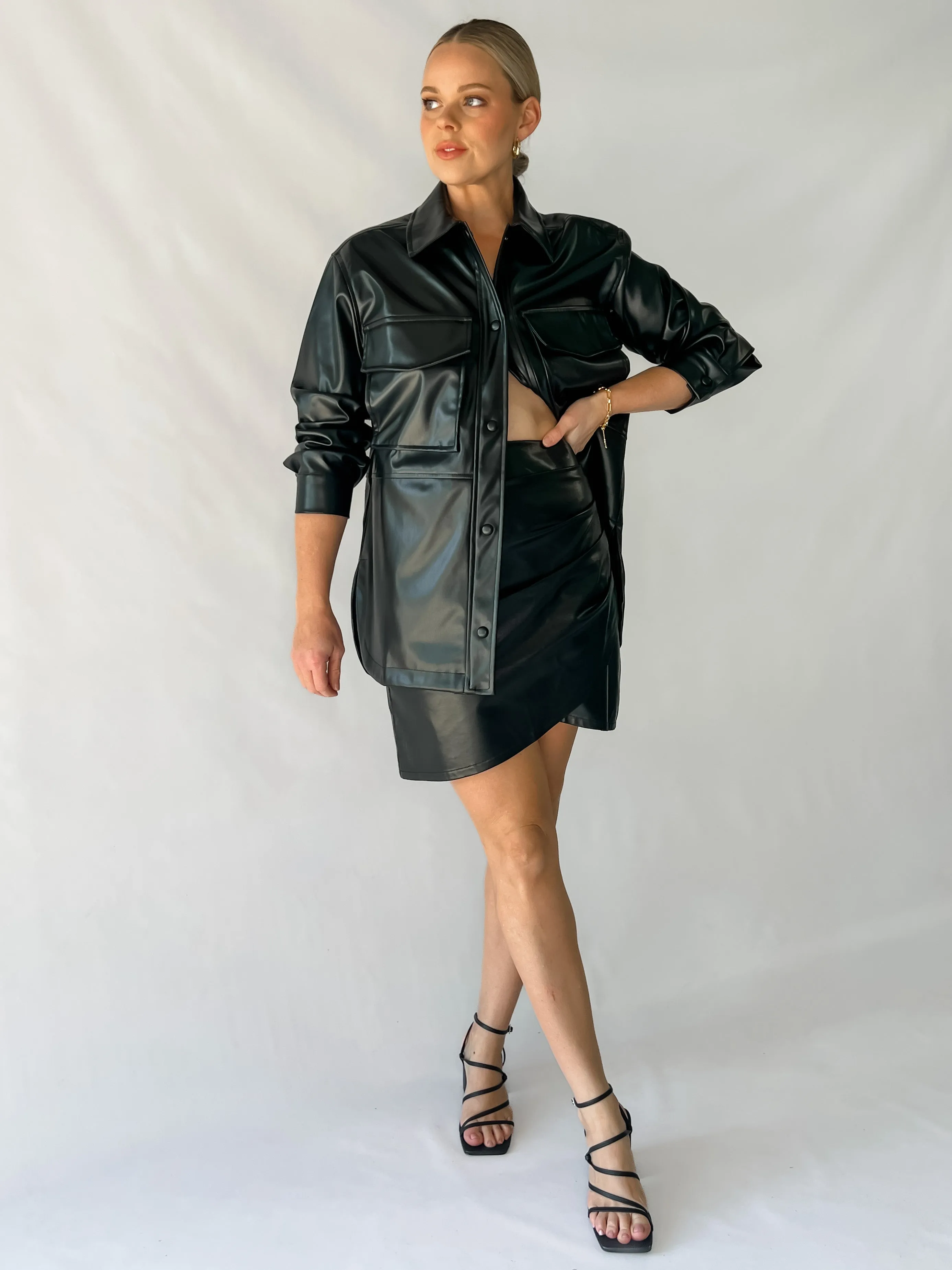 LA LA FAUX LEATHER JACKET - BLACK