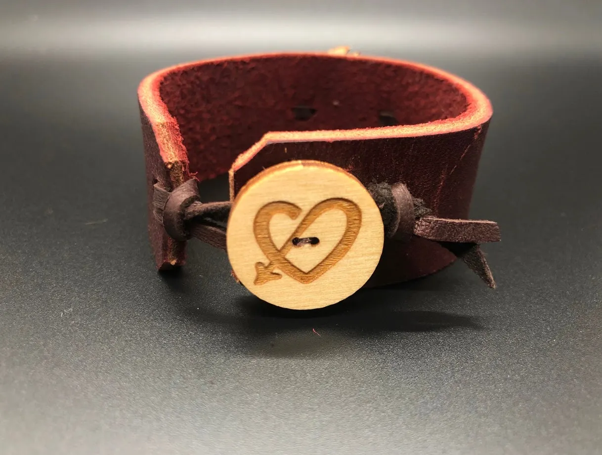 Latigo Leather Rural Heart Horse Head Bracelet