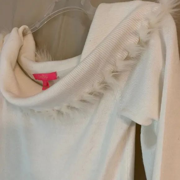 Lilly Pulitzer 'Alira' white off shoulder with faux fur trim sweater