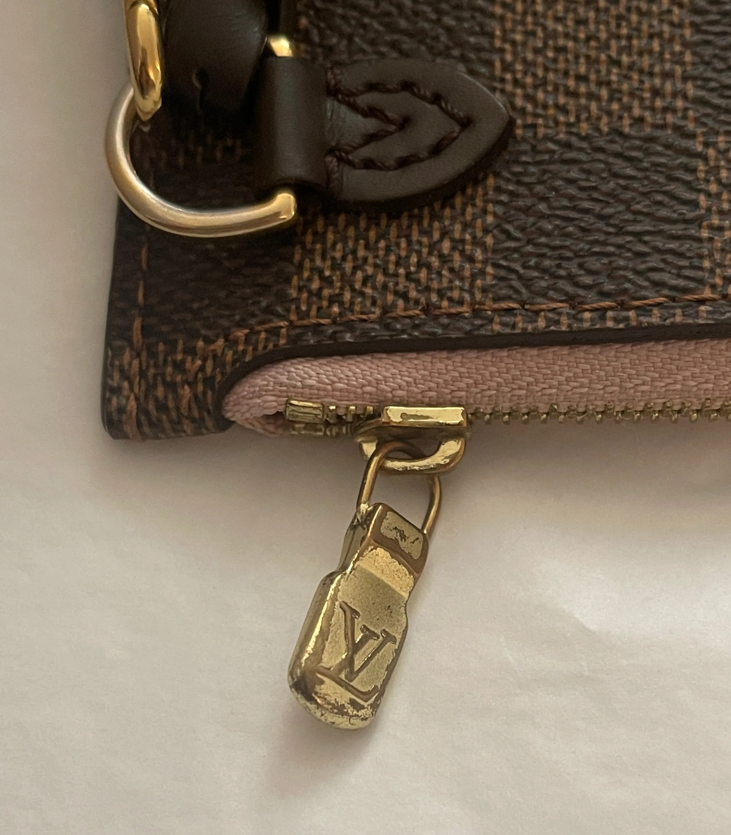 Louis Vuitton Damier Ebene Neverfull Pochette Wristlet Bag