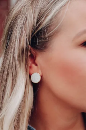 Lourdes Stud Earrings - Ivory