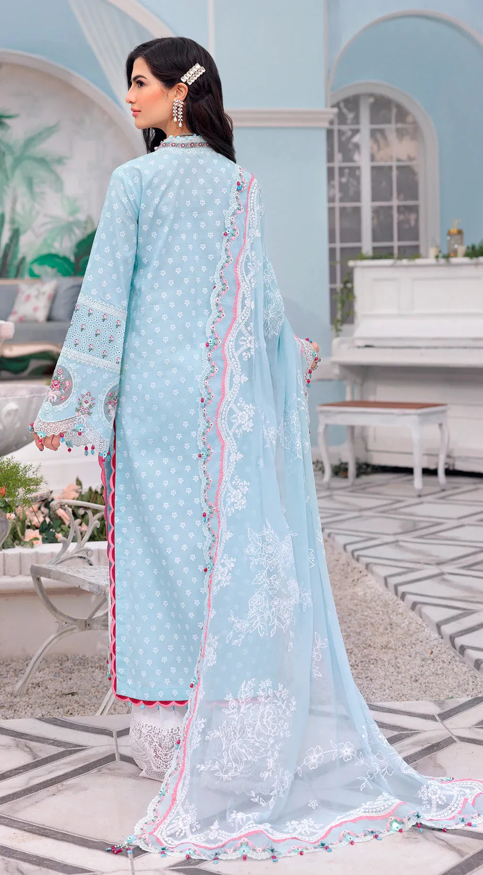 MAHNOOR