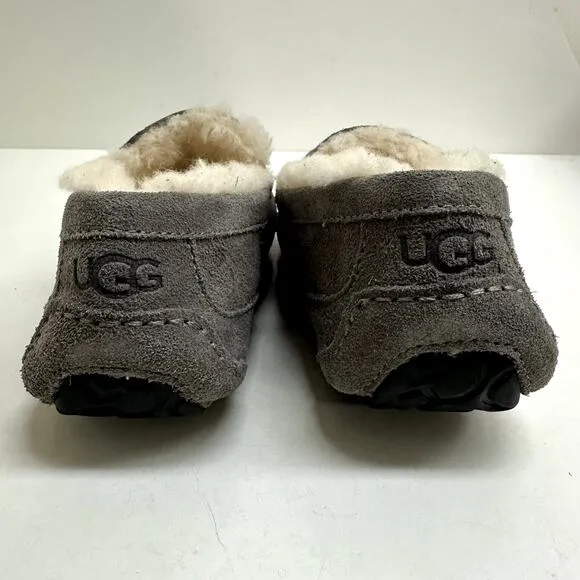 NWOT UGG Ascot Slipper Grey Suede Shearling Lined Men's Size 8