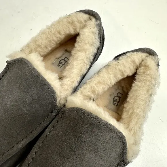 NWOT UGG Ascot Slipper Grey Suede Shearling Lined Men's Size 8