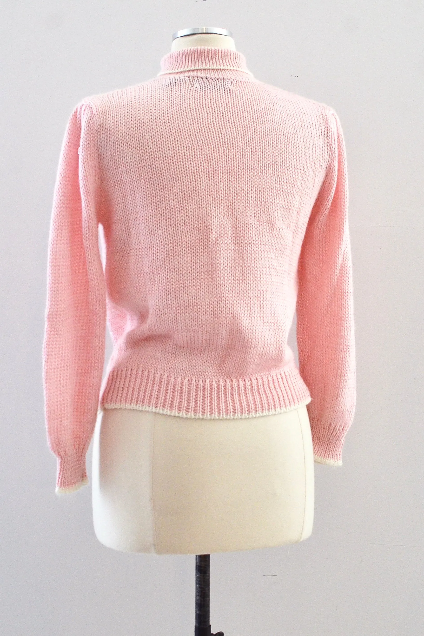 Pink Sweater / M