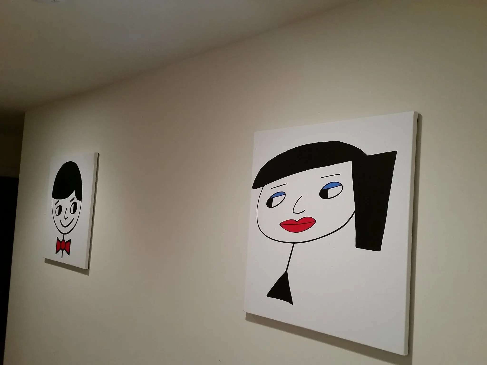 "Lynn Beauty-Face" Canvas Art