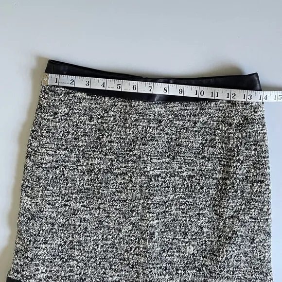 Rag &amp; bone tweed mini skirt with leather trim size 2
