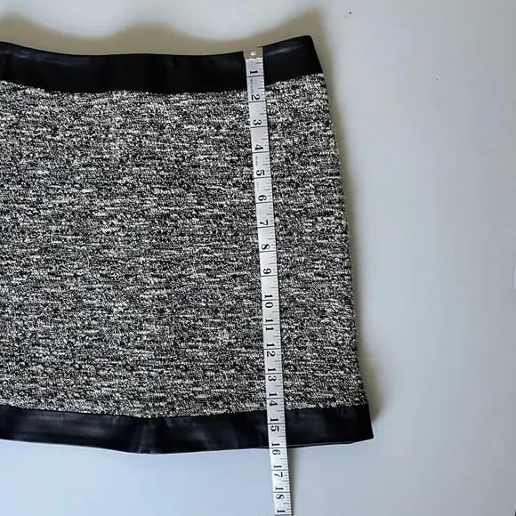 Rag &amp; bone tweed mini skirt with leather trim size 2