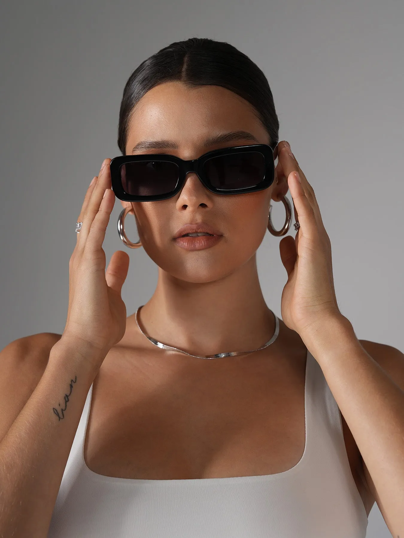 RETRO - Sunglasses • Black