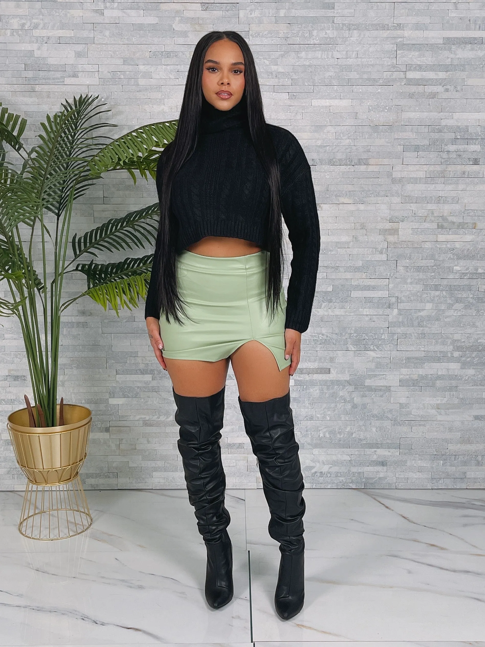 S8314P - PU LEATHER W/SLIT SKIRT