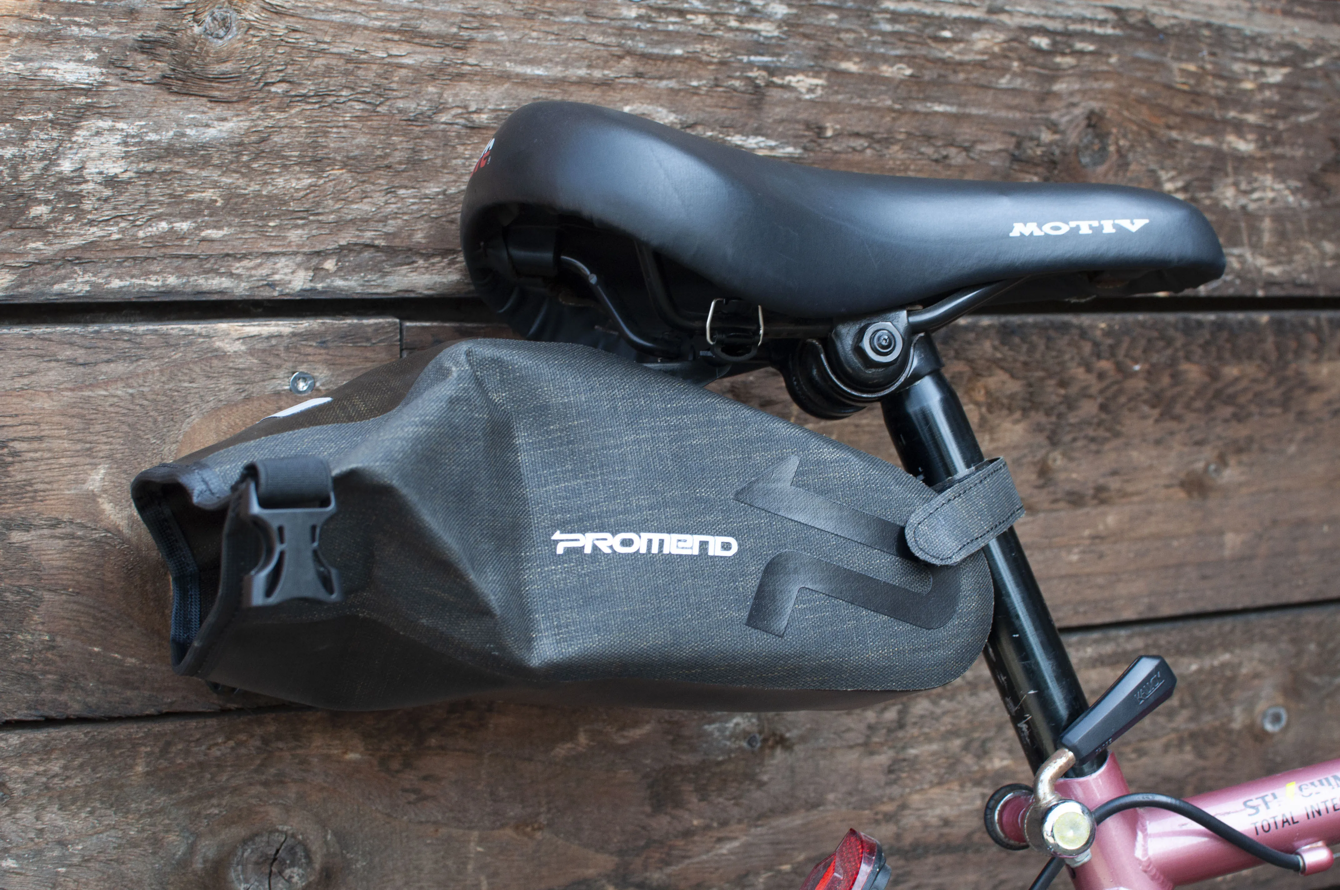 Saddle Bag, Roll Top & Buckle Closure, Heather Grey